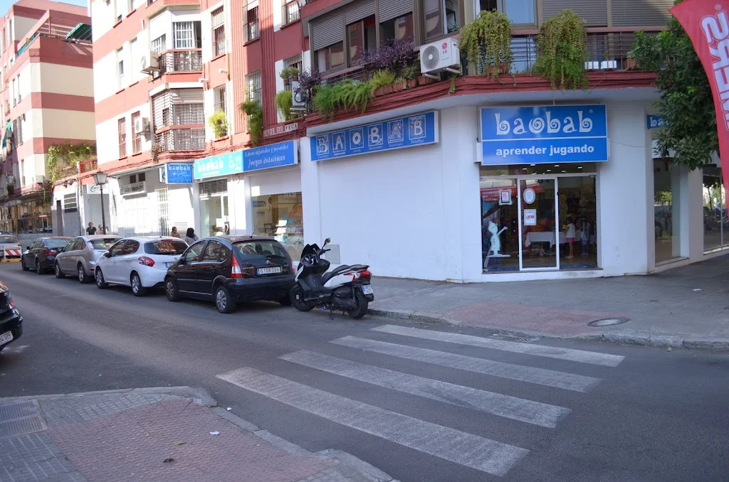 Baobab Libros - Juegos Sevilla Santa Justa