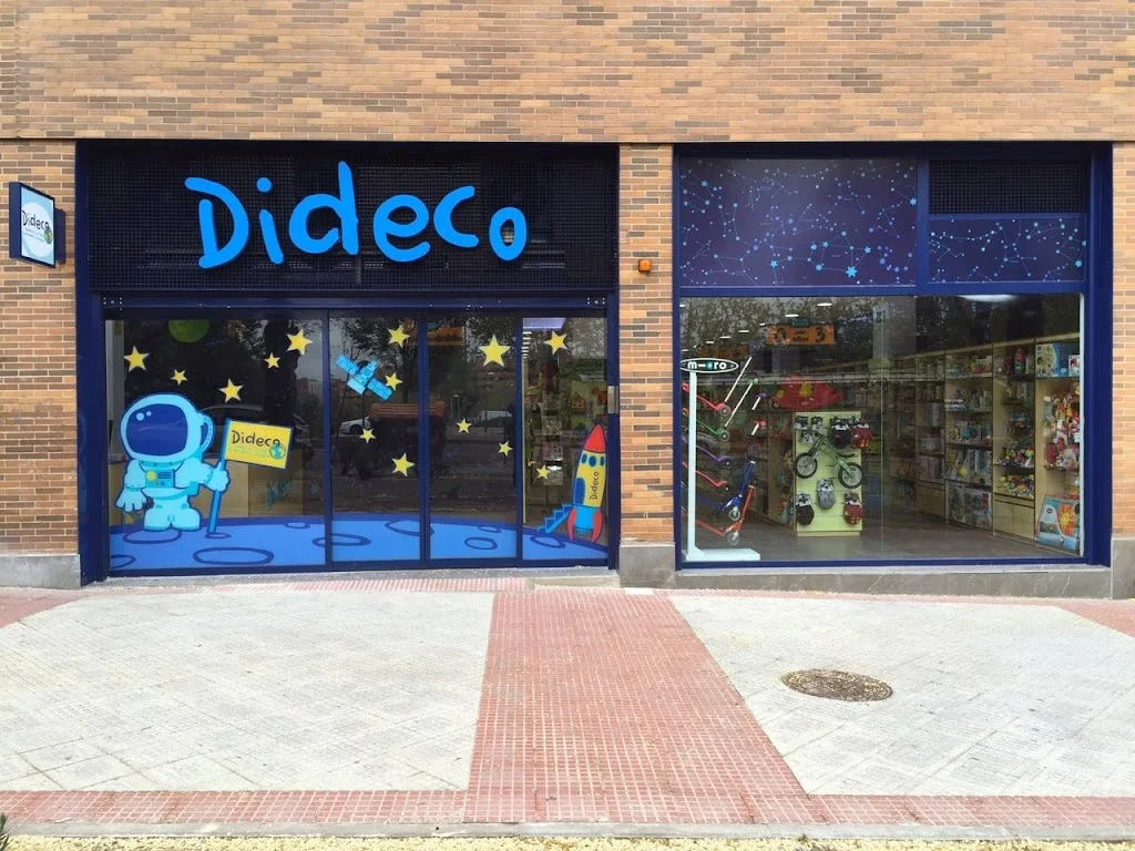Foto 5 de Dideco Alcobendas Tienda de Juguetes y Libros