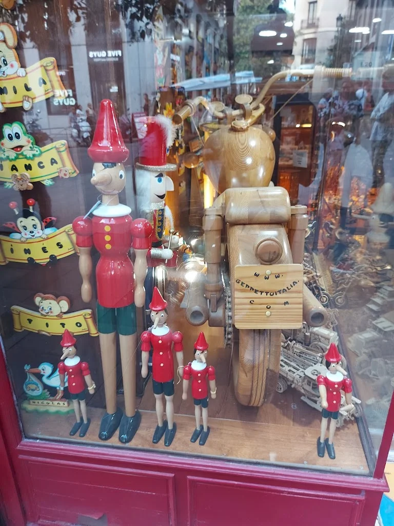 Foto 3 de Geppetto Italia Sl