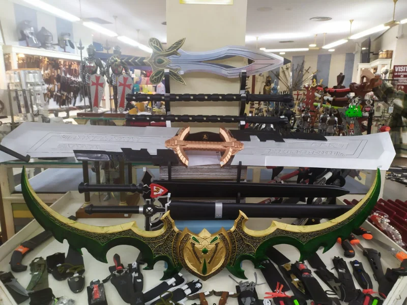 Juvi | Tienda de Regalos | Artesania de Toledo | Tienda de Espadas