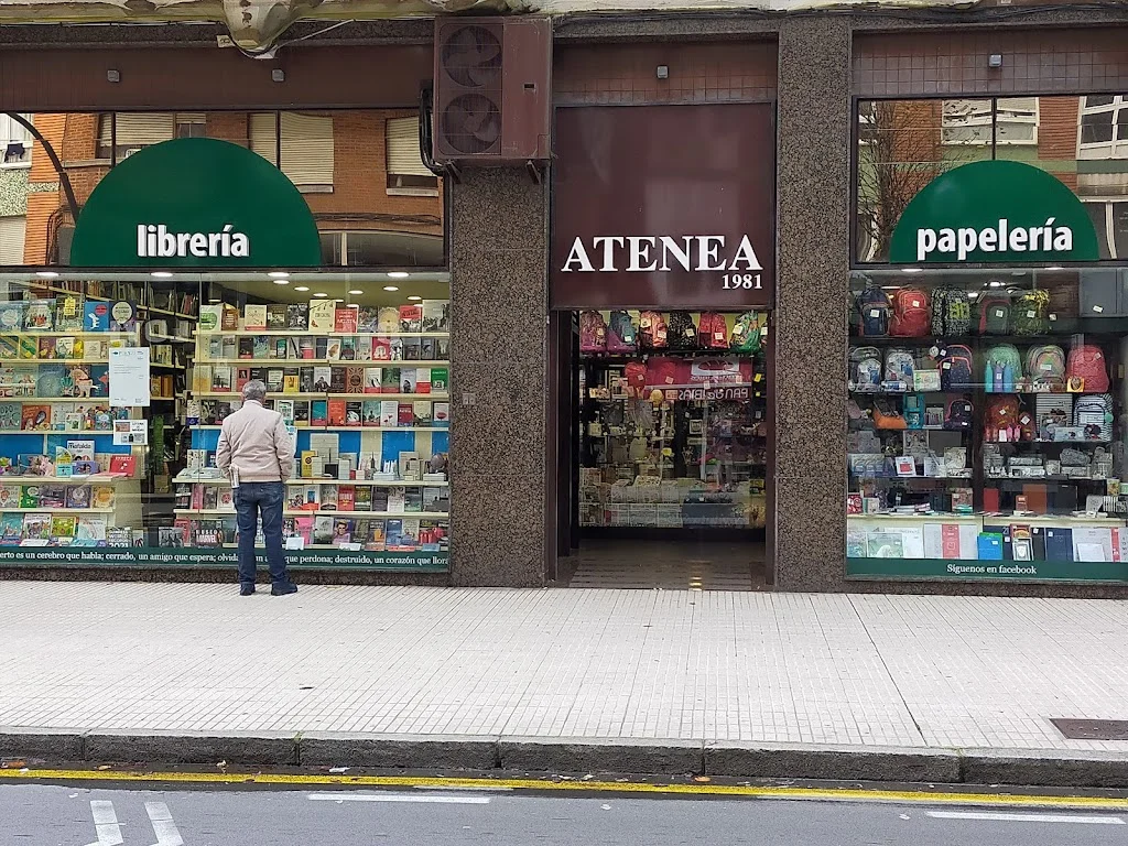 Foto 3 de Libreria Atenea