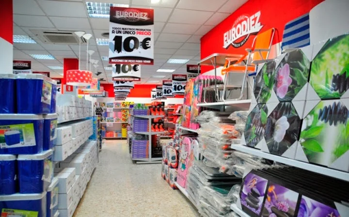 Foto 3 de Tiendas Eurodiez S. L.