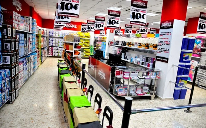 Foto 4 de Tiendas Eurodiez S. L.