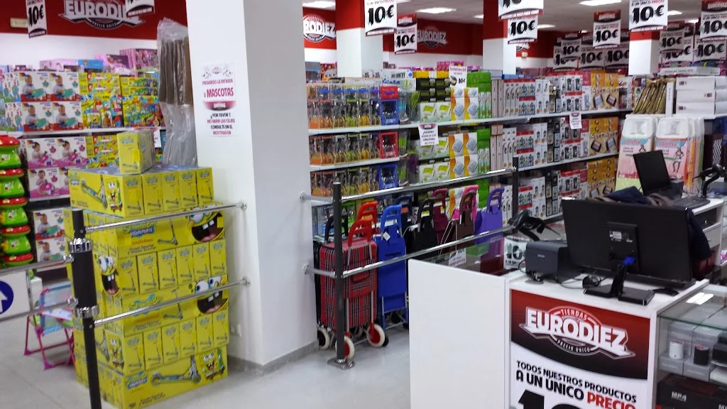 Foto 3 de Tiendas Eurodiez S.L.