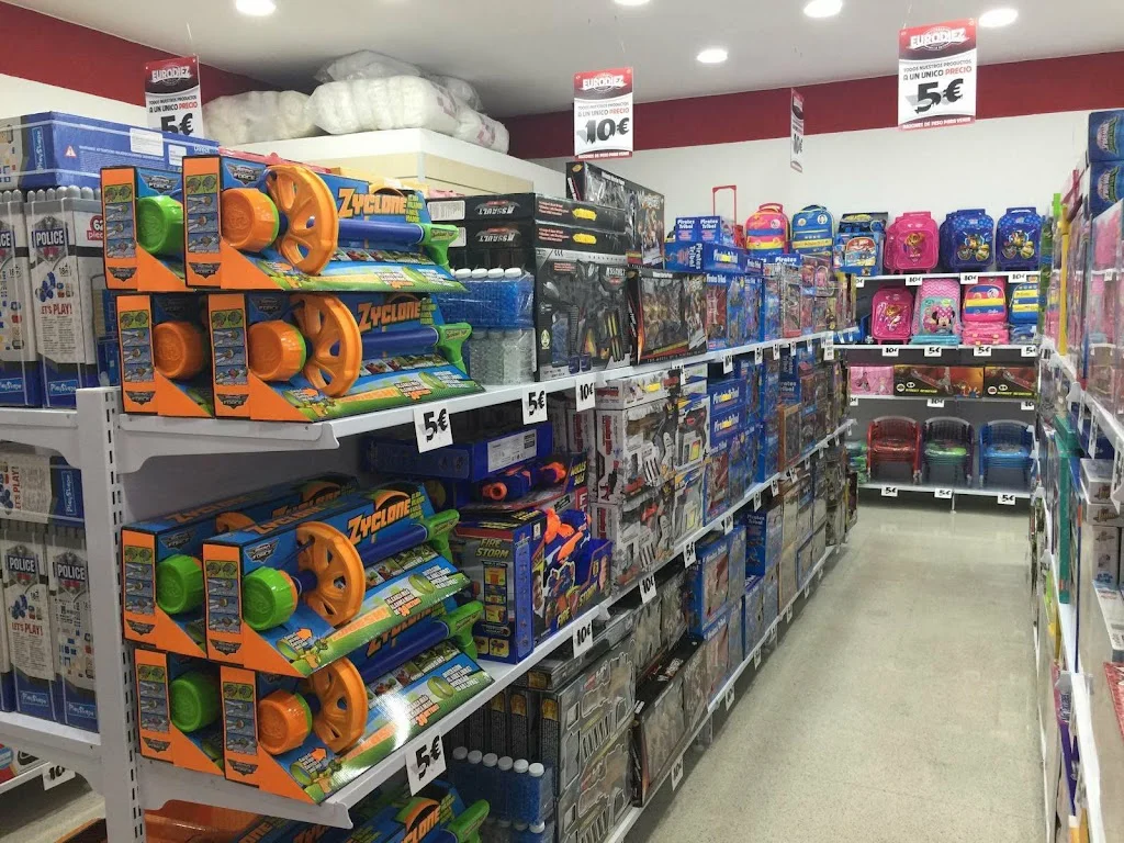 Foto 4 de Tiendas Eurodiez S.L.
