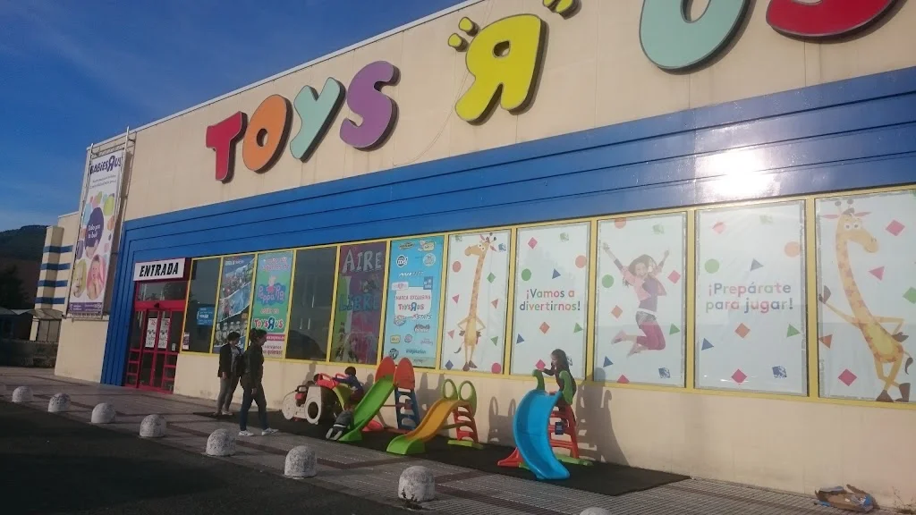 Toys"R"Us