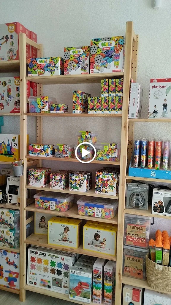 Foto 4 de Tribujito | Tienda de Juguetes educativos, Calzado respetuoso, Libros infantiles, y Crianza